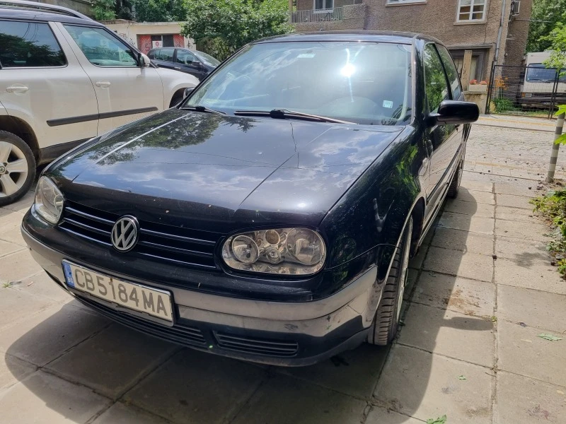 VW Golf, снимка 1 - Автомобили и джипове - 46661854