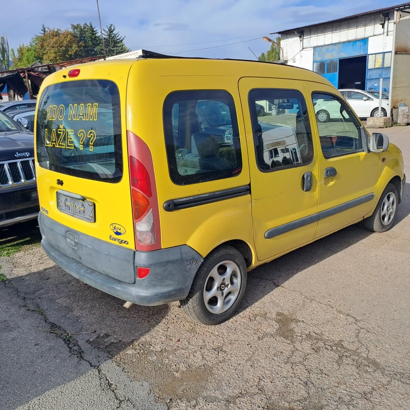 Renault Kangoo 1.4  БЕЗ ръжди !!! Отлично!, снимка 4 - Автомобили и джипове - 47543475