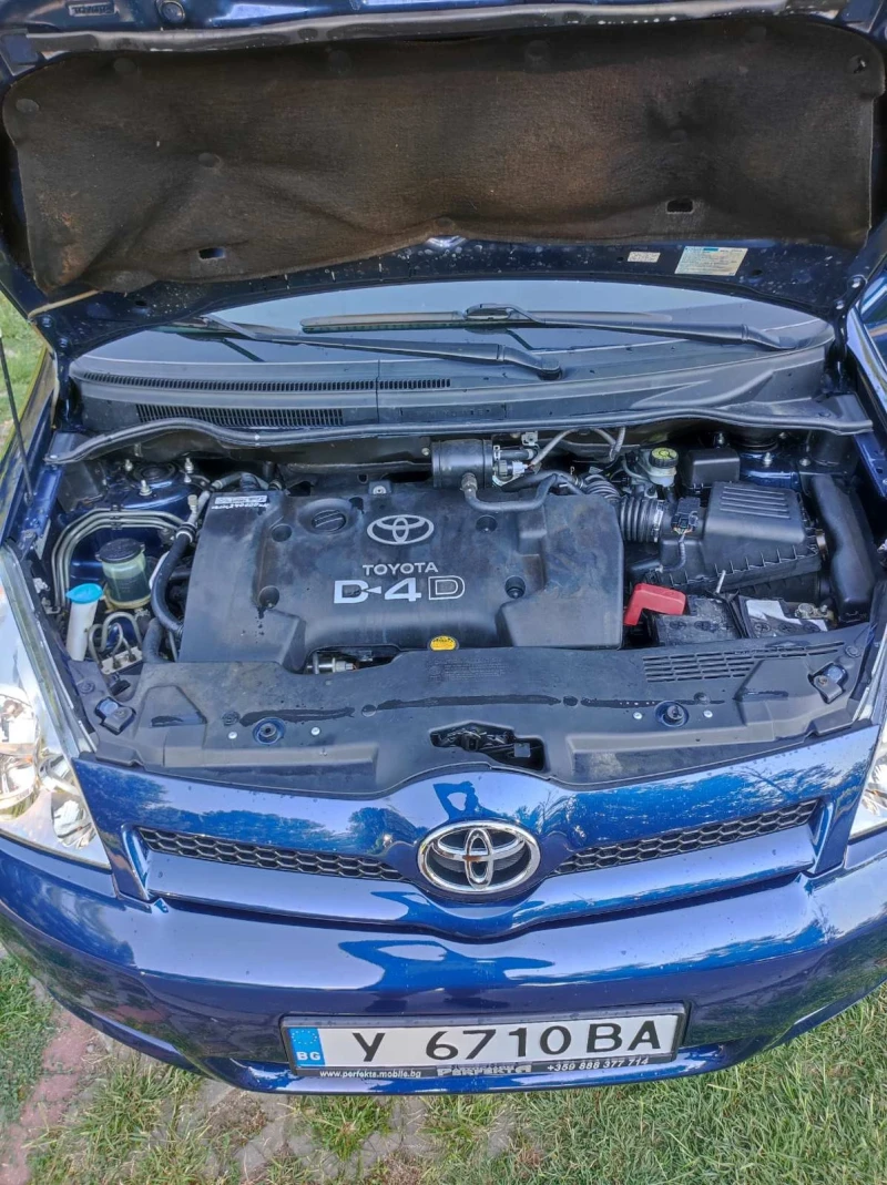 Toyota Corolla verso, снимка 6 - Автомобили и джипове - 48759520