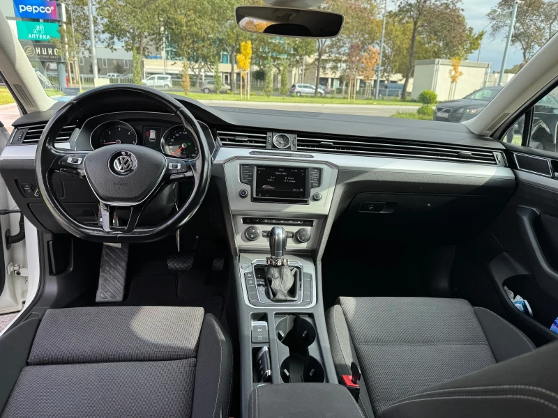 VW Passat 2.0 150 к.с LED DISTRONIC MASAJ, снимка 11 - Автомобили и джипове - 52581161