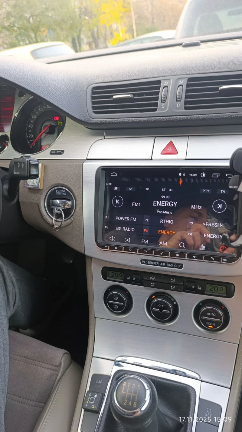 VW Passat 2.0 FSI / LPG, снимка 8 - Автомобили и джипове - 52191860