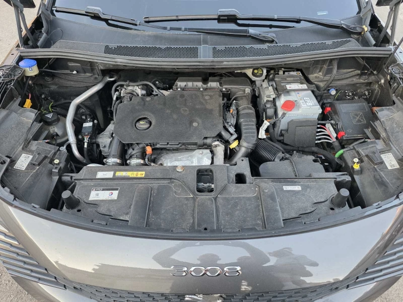 Peugeot 3008 1.5 BlueHDI, снимка 11 - Автомобили и джипове - 52267733