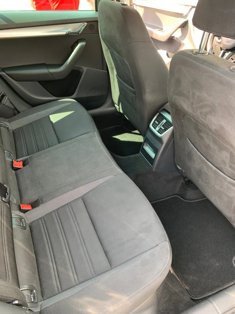 Skoda Octavia, снимка 9 - Автомобили и джипове - 52618389