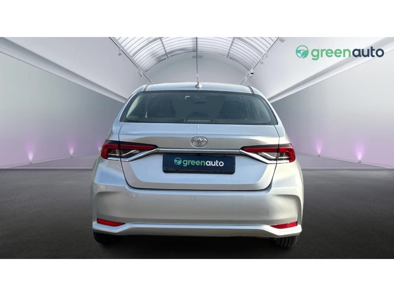 Toyota Corolla  1.6 VVT-i  M/T, Месечна вноска от 444 лв., снимка 4 - Автомобили и джипове - 52841264