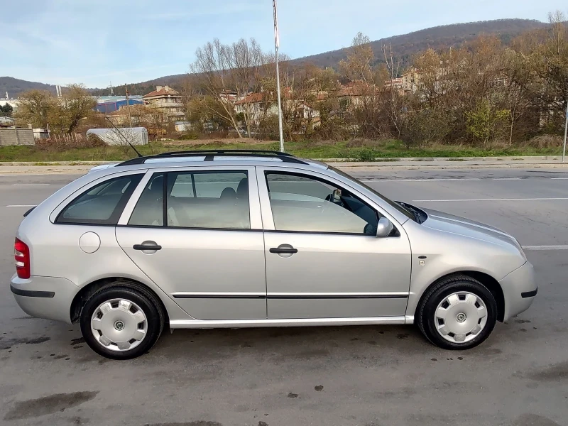 Skoda Fabia 1.4i 16V, снимка 5 - Автомобили и джипове - 52844633