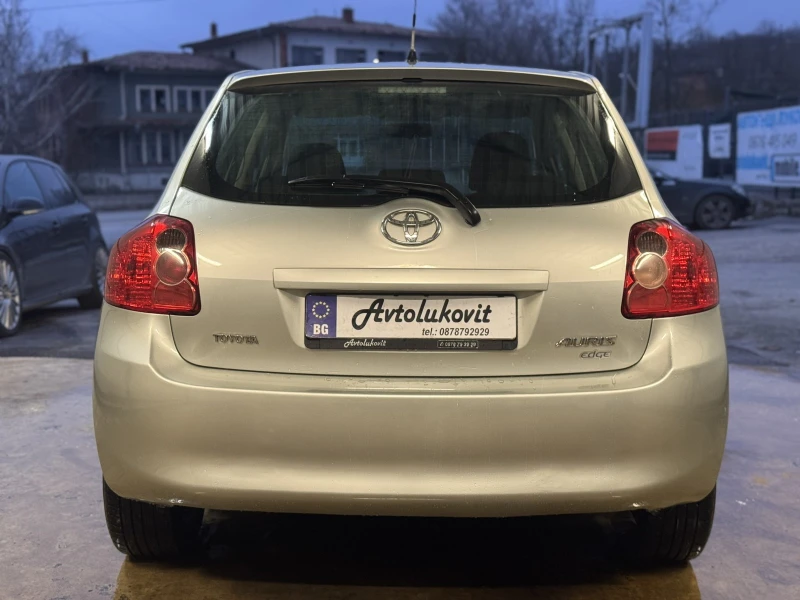 Toyota Auris 2.0 D4D 164000km!, снимка 5 - Автомобили и джипове - 52876819