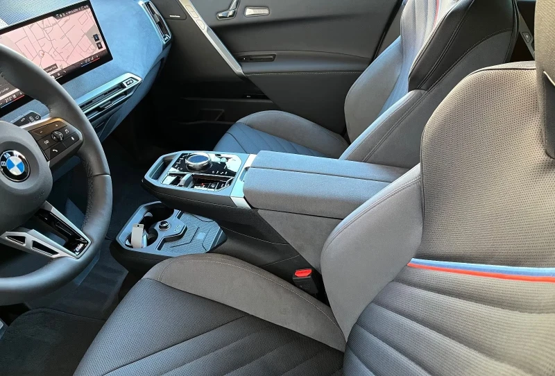 BMW iX xDrive 60i Facelift M Sport, снимка 3 - Автомобили и джипове - 53153366