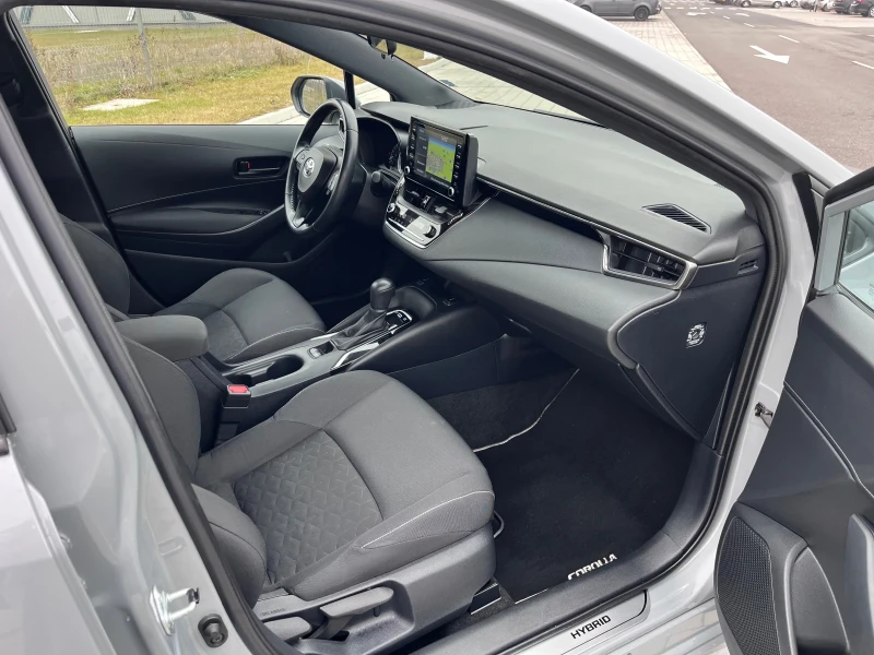 Toyota Corolla 1.8 HIBRYD 122 КС ГАРАНЦИЯ , снимка 12 - Автомобили и джипове - 53206017