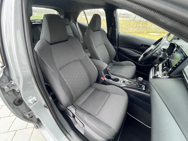 Toyota Corolla 1.8 HIBRYD 122 КС ГАРАНЦИЯ , снимка 14 - Автомобили и джипове - 53206017