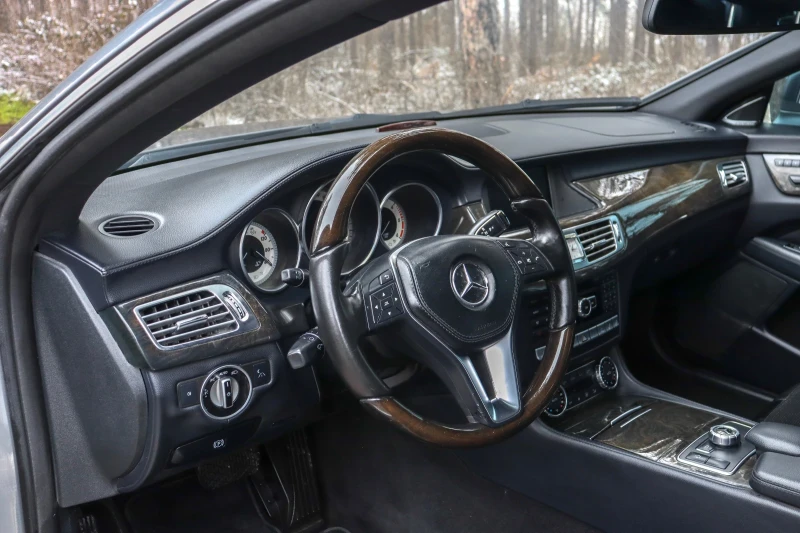 Mercedes-Benz CLS 350 d 4-MaticH&KОбдухванеNightVision, снимка 8 - Автомобили и джипове - 53447116