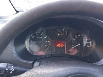 Citroen Berlingo 1.6HDI 4X4, снимка 13 - Автомобили и джипове - 52879824