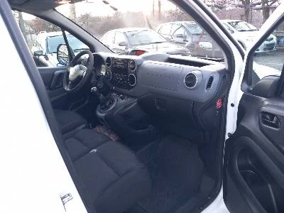 Citroen Berlingo 1.6HDI 4X4 - изображение 4