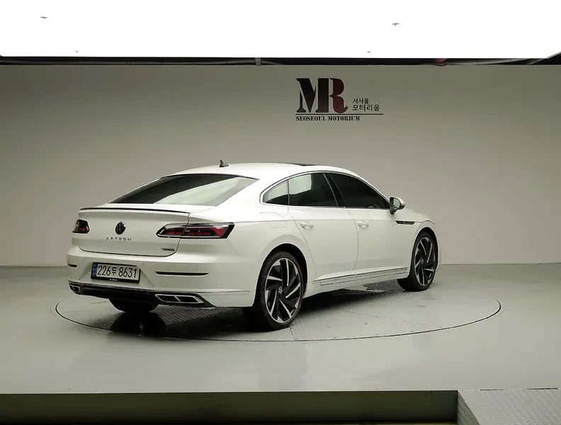 VW Arteon 2.0 Tdi R-Line 4Motion, снимка 3 - Автомобили и джипове - 55785404