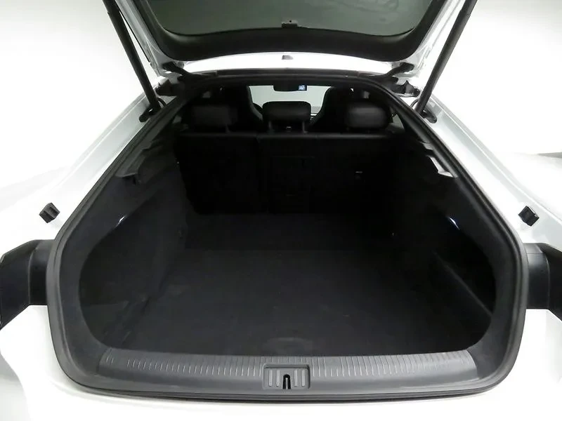 VW Arteon 2.0 Tdi R-Line 4Motion, снимка 17 - Автомобили и джипове - 55785404
