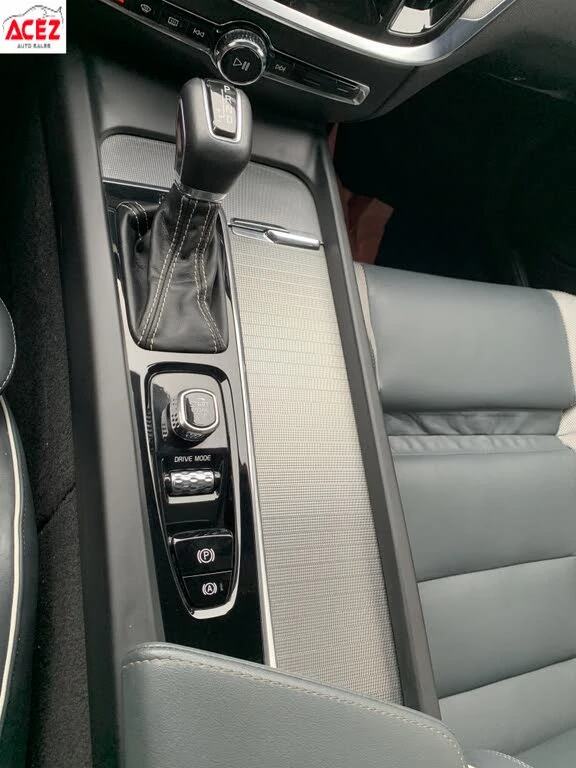 Volvo S60 T6 R-Design, снимка 14 - Автомобили и джипове - 56202538