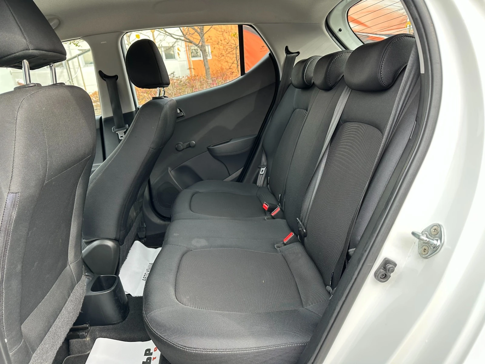 Hyundai I10 1.0i 67к.с. Газов Инжекцион/EURO 6 - изображение 9