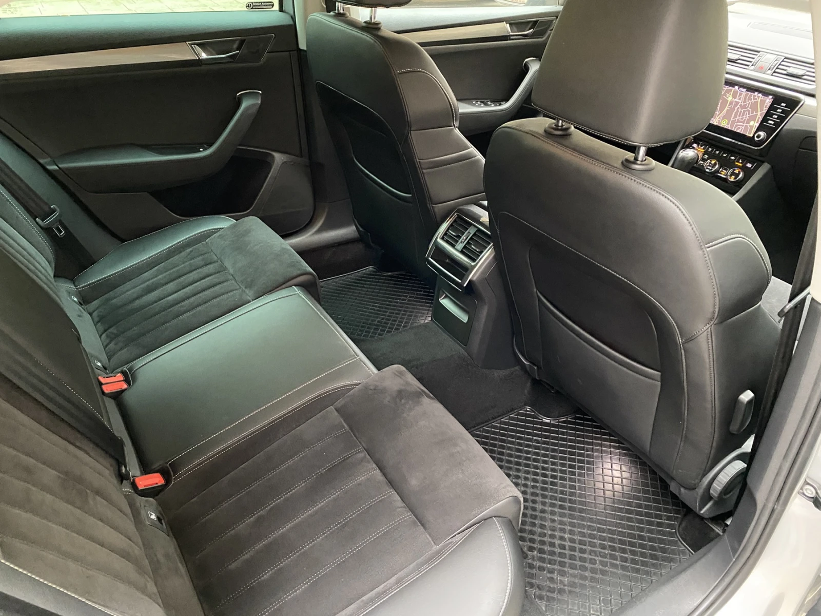 Skoda Superb 2.0TDI/DSG/150./Style+ /Distronic/LED lights  | Mobile.bg   14