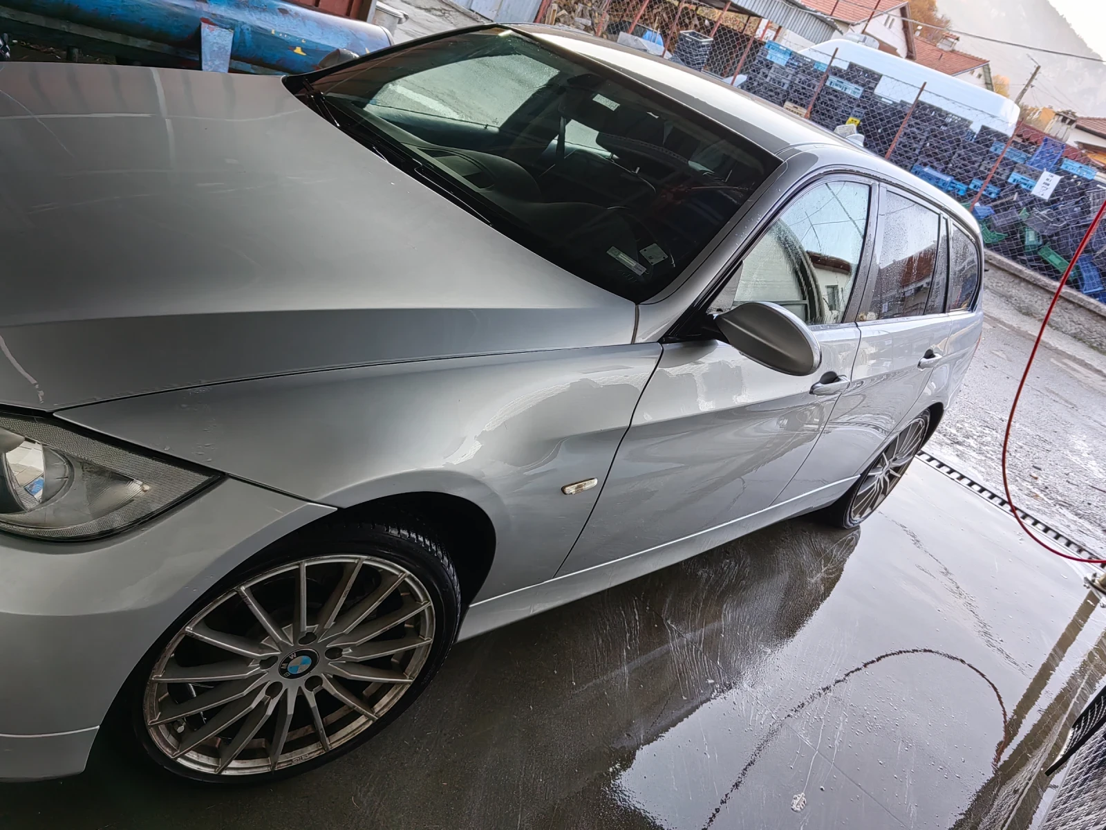 BMW 320  - изображение 4