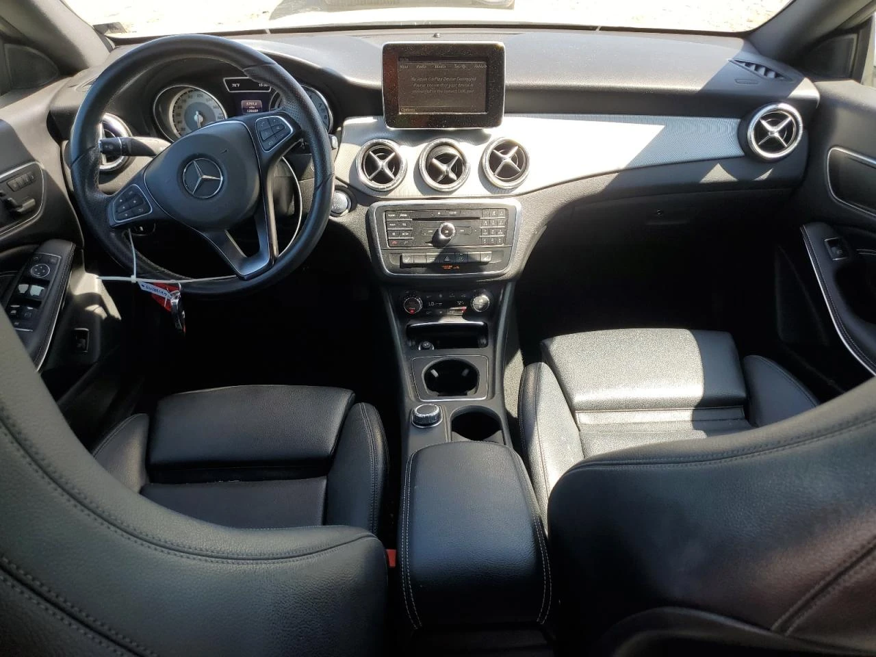 Mercedes-Benz CLA 250 4MATIC * Възможност за лизинг*  - изображение 8