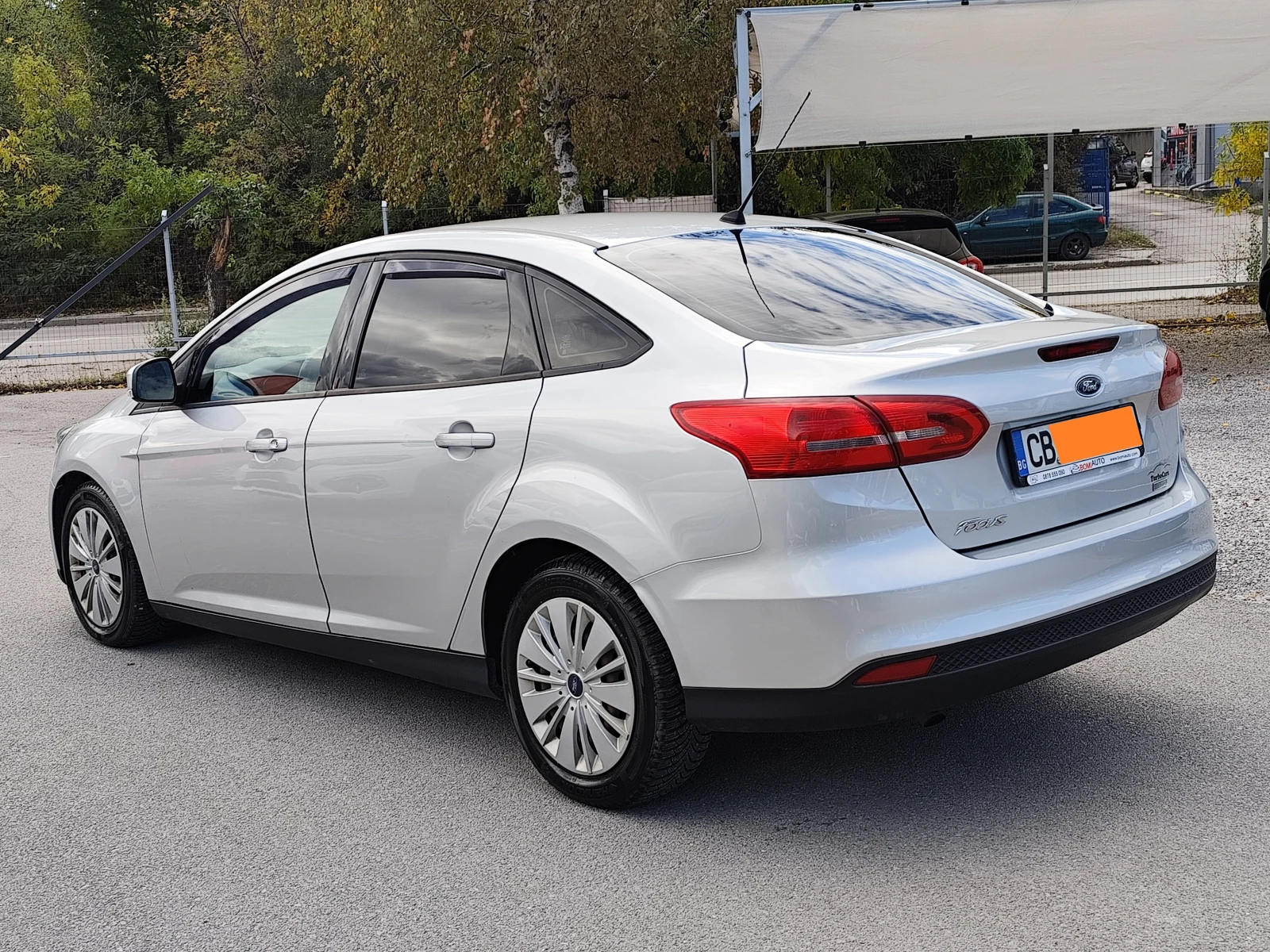Ford Focus 1.0i* ECOBOOST* EURO6B* NAVI* MMi* СЕДАН*  - изображение 6