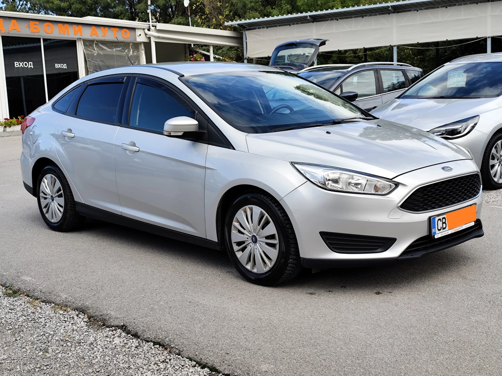 Ford Focus 1.0i* ECOBOOST* EURO6B* NAVI* MMi* СЕДАН*  - изображение 3