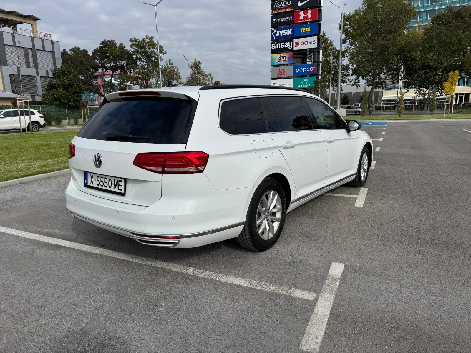 VW Passat 2.0 150 к.с LED DISTRONIC MASAJ - изображение 5
