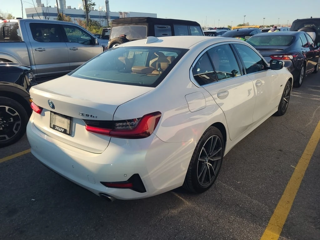 BMW 330 * 330E XDRIVE * CARFAX * БЕЗ ПЪРВОНАЧАЛНА ВНОСКА - изображение 4