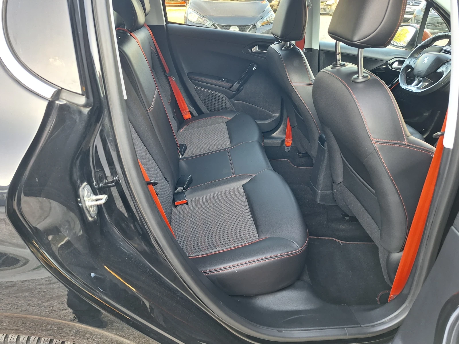 Peugeot 208 1.2 i | Mobile.bg — изображение 13