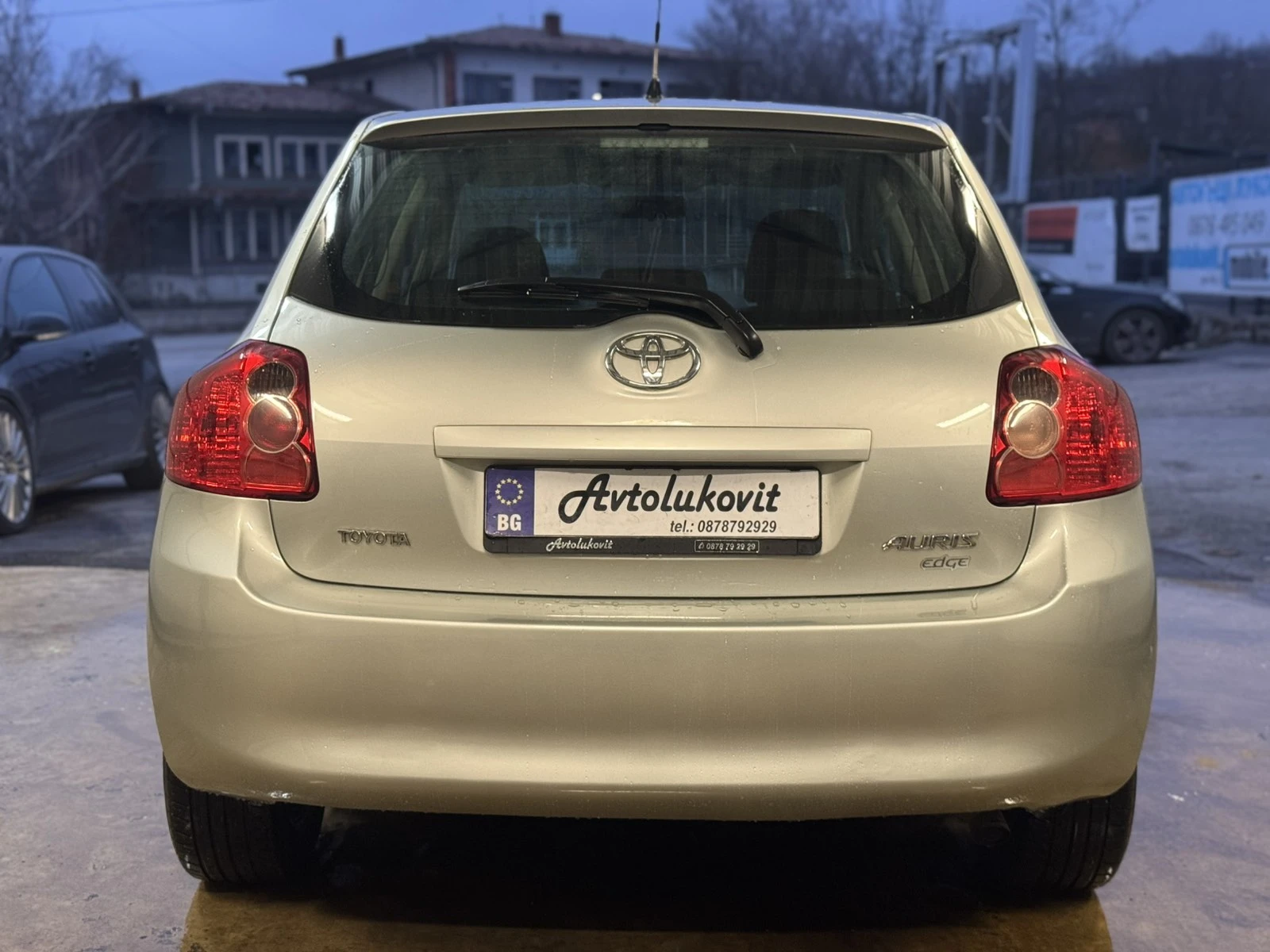 Toyota Auris 2.0 D4D 164000km! - изображение 5