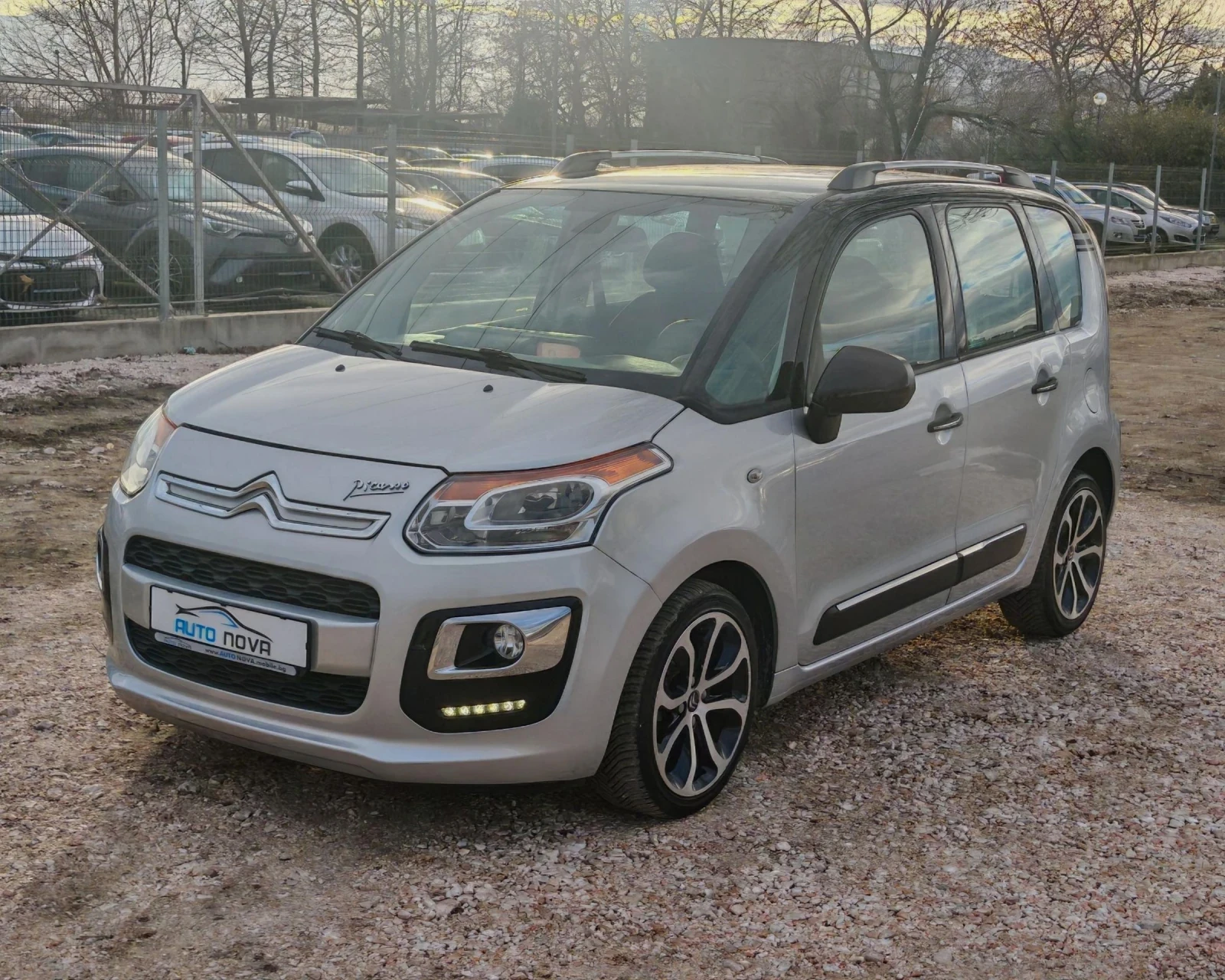 Citroen C3 Picasso 1.6 ДИЗЕЛ 92 К.С. EXCLUSIVE!125 000 КМ! БЕЗ АНАЛОГ - изображение 3