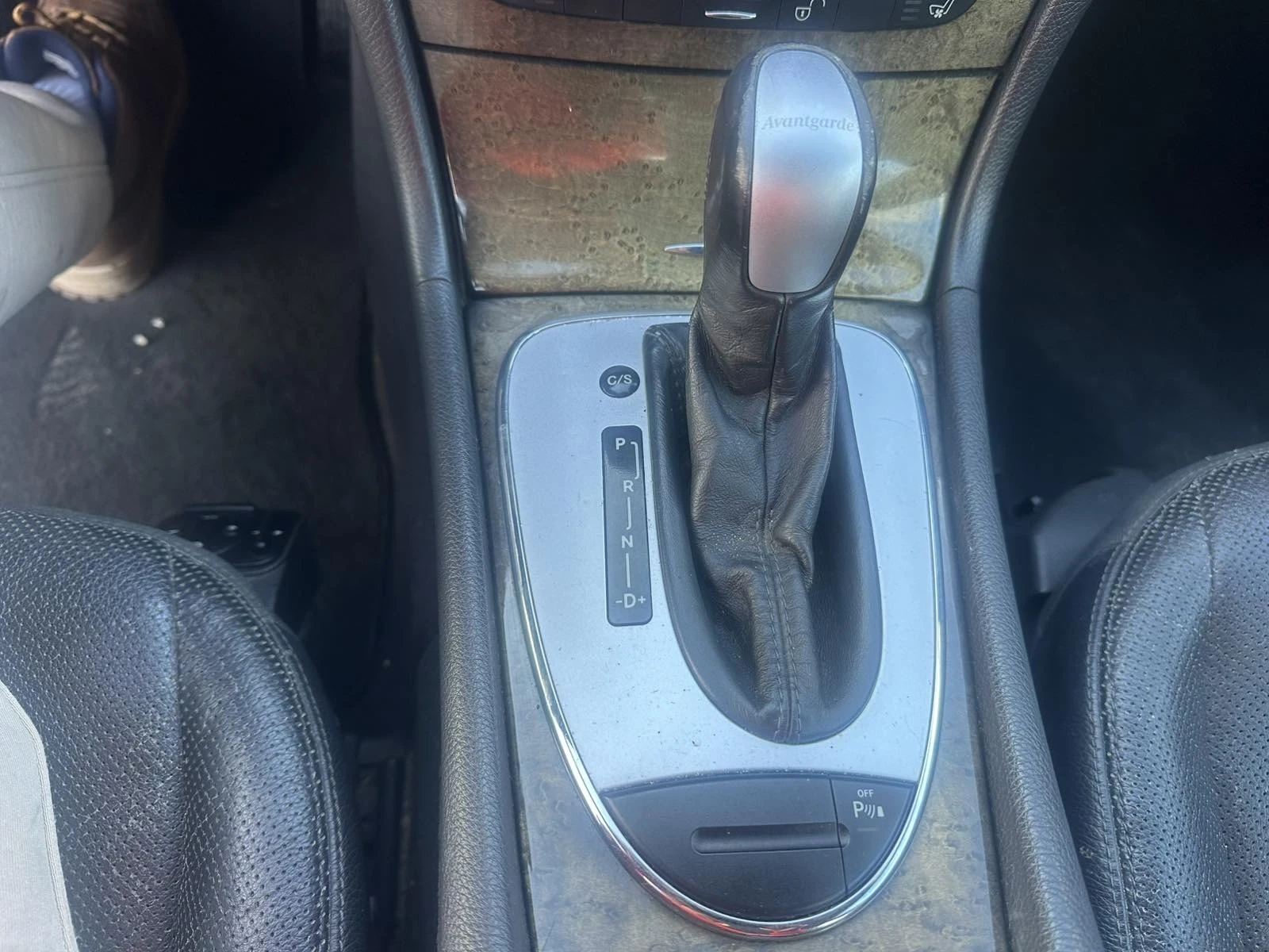 Mercedes-Benz E 320  - изображение 10