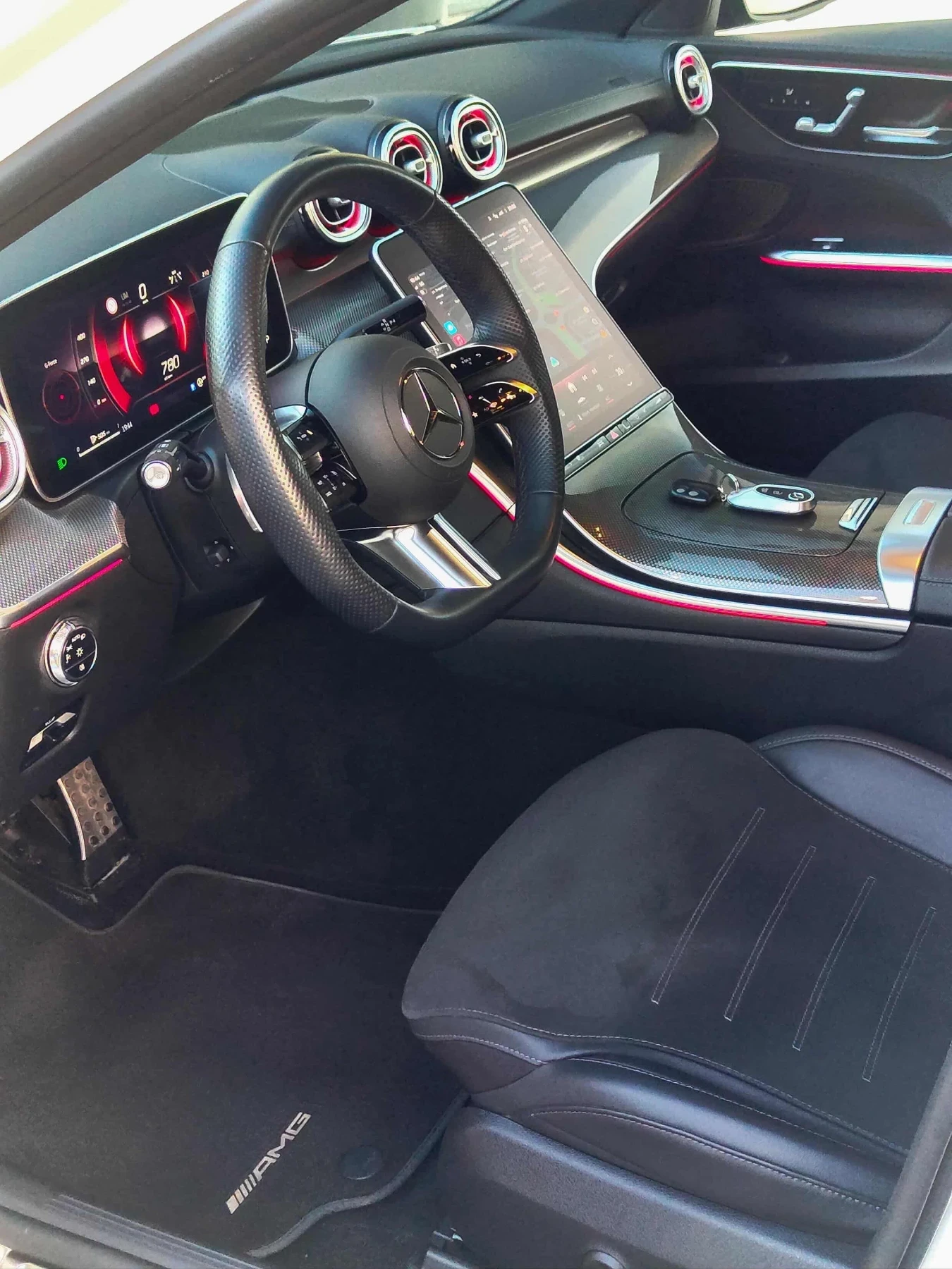 Mercedes-Benz C 300 4MATIC  BURMESTER  AMBIENT  CARPLAY  360  М.ТОЧКА, снимка 2 - Автомобили и джипове - 54020117