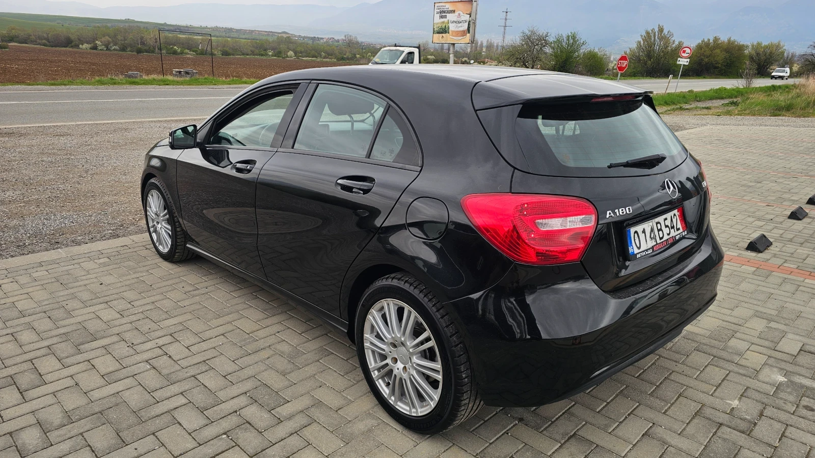 Mercedes-Benz A 180 EVRO-6<>NAVI, снимка 6 - Автомобили и джипове - 54205910