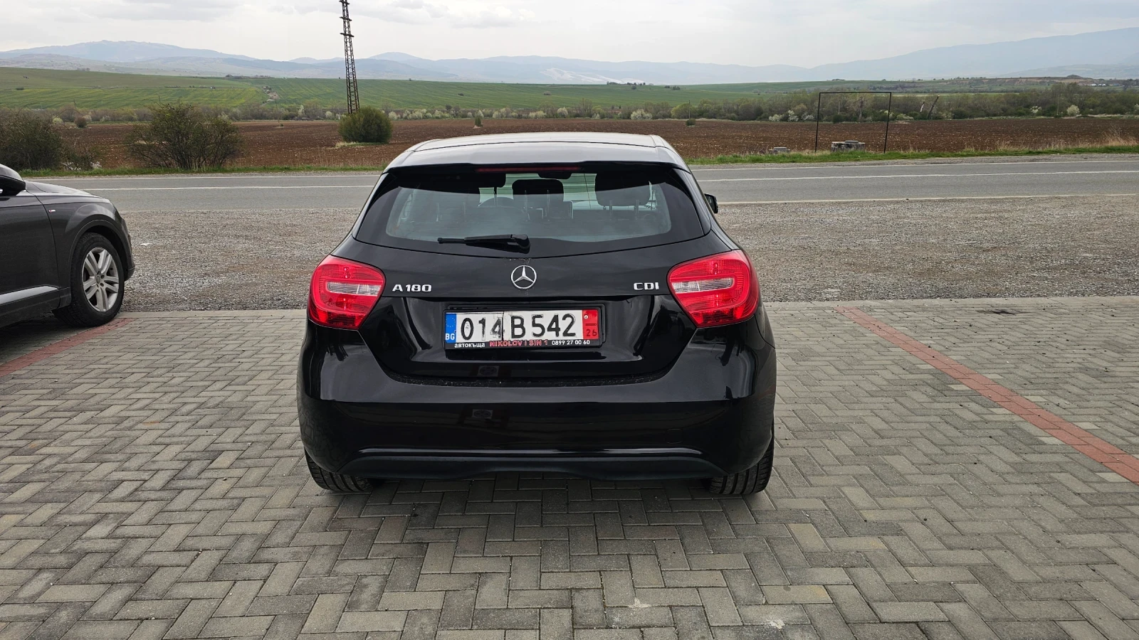 Mercedes-Benz A 180 EVRO-6<>NAVI, снимка 4 - Автомобили и джипове - 54205910