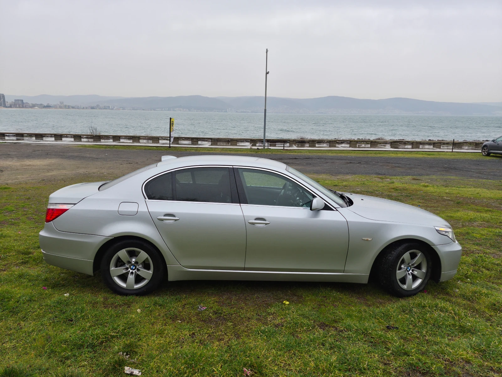 BMW 520, снимка 4 - Автомобили и джипове - 54393165