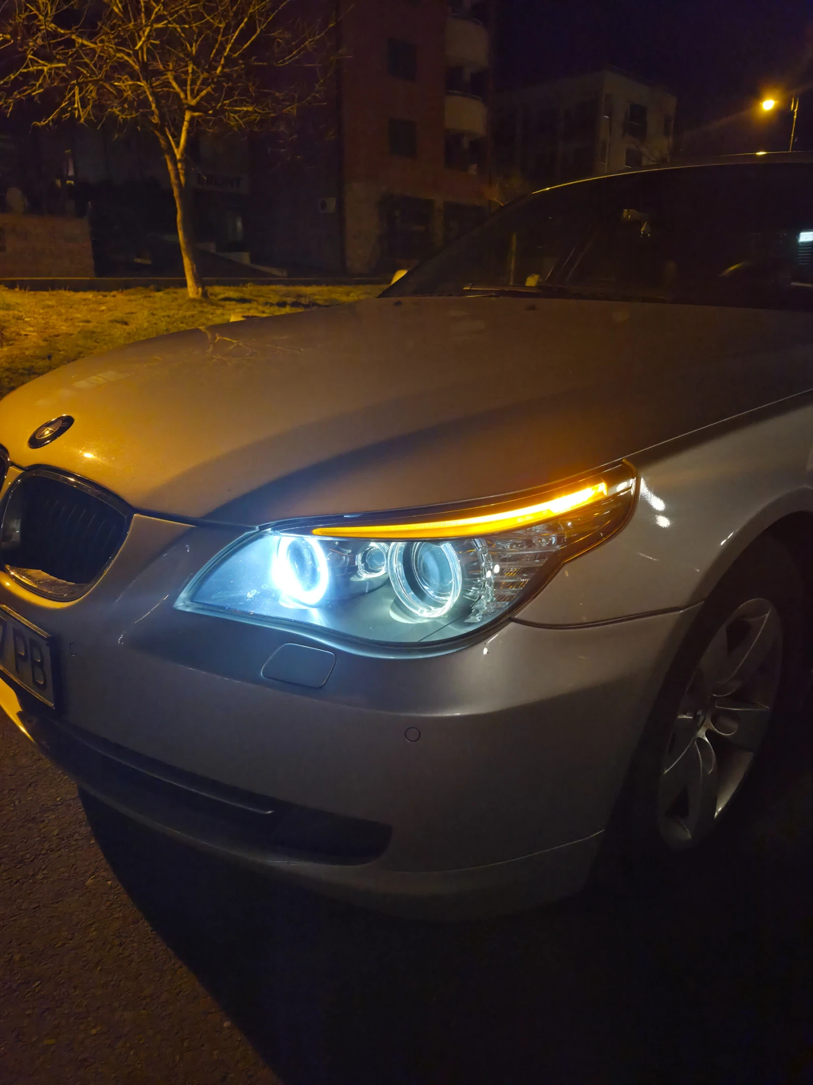 BMW 520, снимка 2 - Автомобили и джипове - 54393165