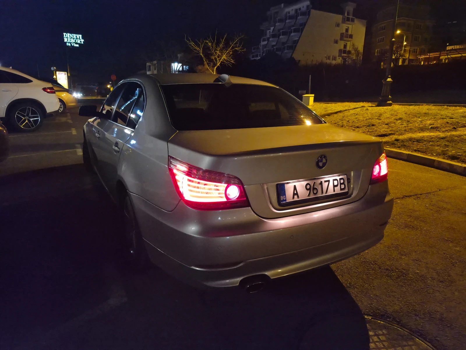 BMW 520, снимка 16 - Автомобили и джипове - 54393165