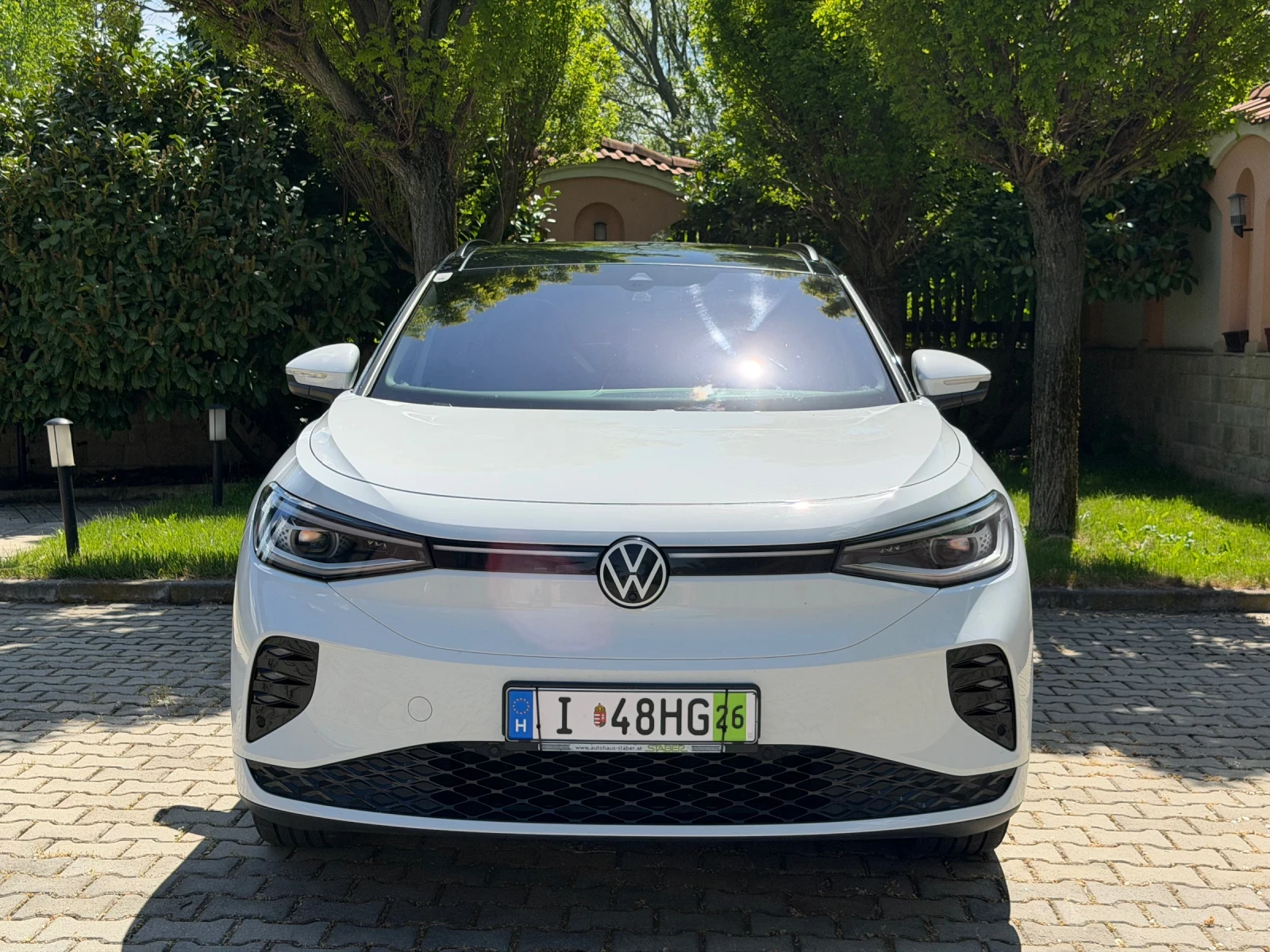 VW ID.4 GTX/Пано/360кам/Термоп/SportSeats/HeadUp/92хкм, снимка 2 - Автомобили и джипове - 54684970