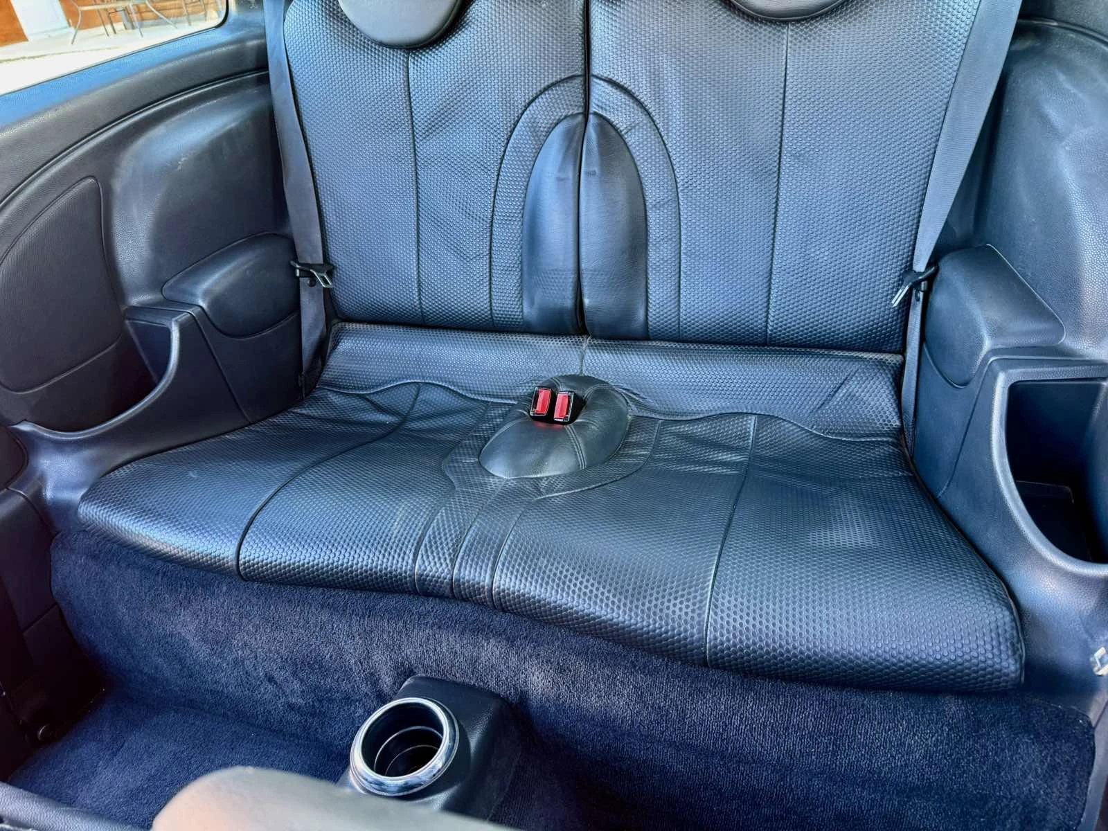 Mini Cooper 1.4D4D ParkLane КОЖА 90кс 6ск, снимка 13 - Автомобили и джипове - 54299460