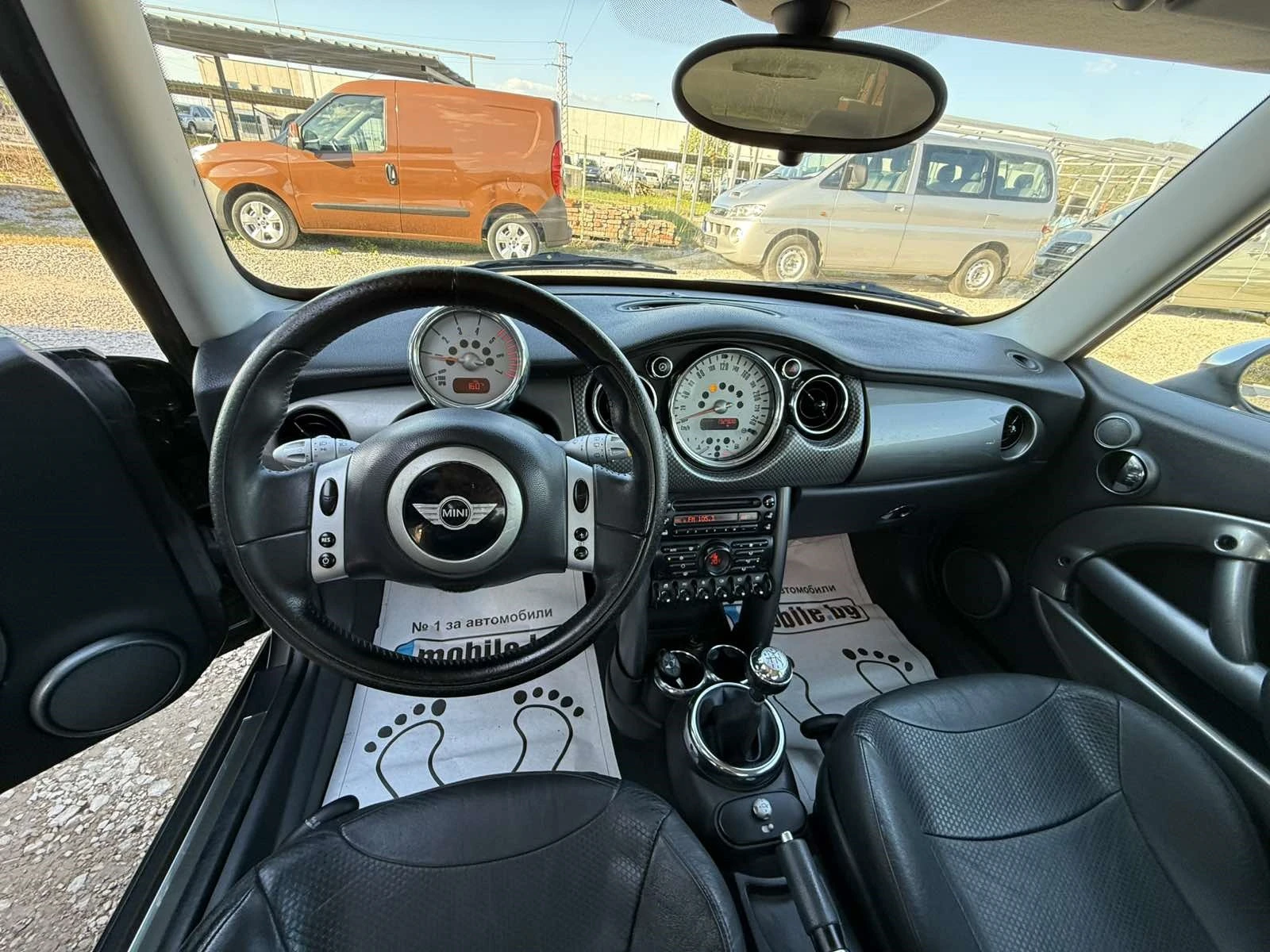 Mini Cooper 1.4D4D ParkLane КОЖА 90кс 6ск, снимка 11 - Автомобили и джипове - 54299460