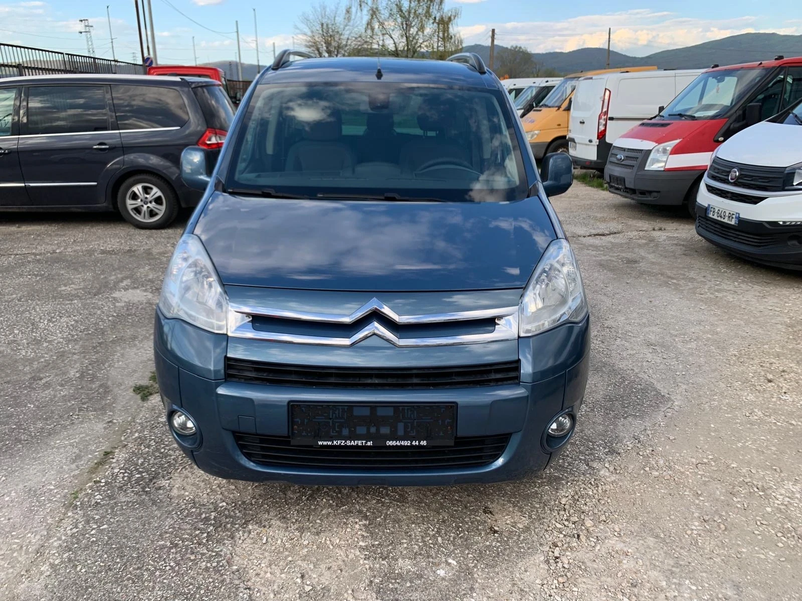 Citroen Berlingo 1.6 HDI MULTISPACE, снимка 2 - Автомобили и джипове - 54347196