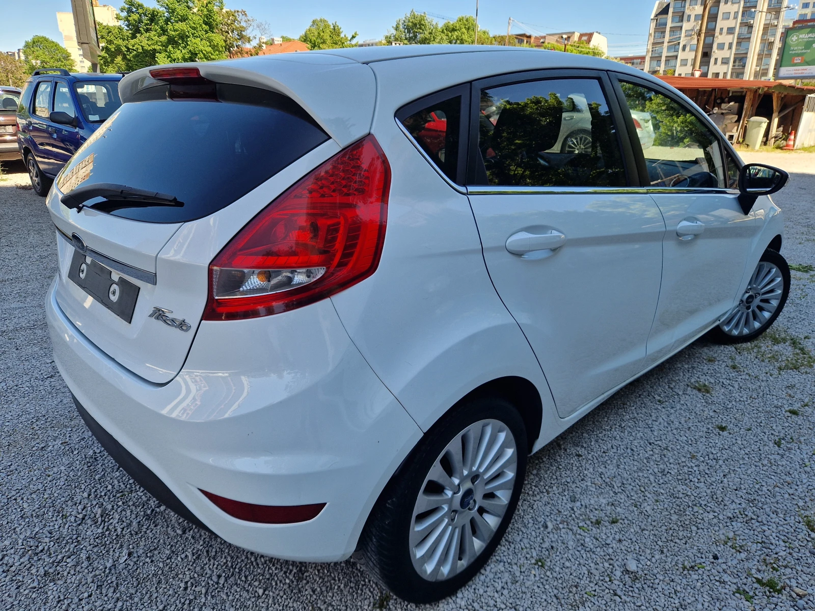 Ford Fiesta 1.4 GPL/TITANIUM, снимка 5 - Автомобили и джипове - 54456511