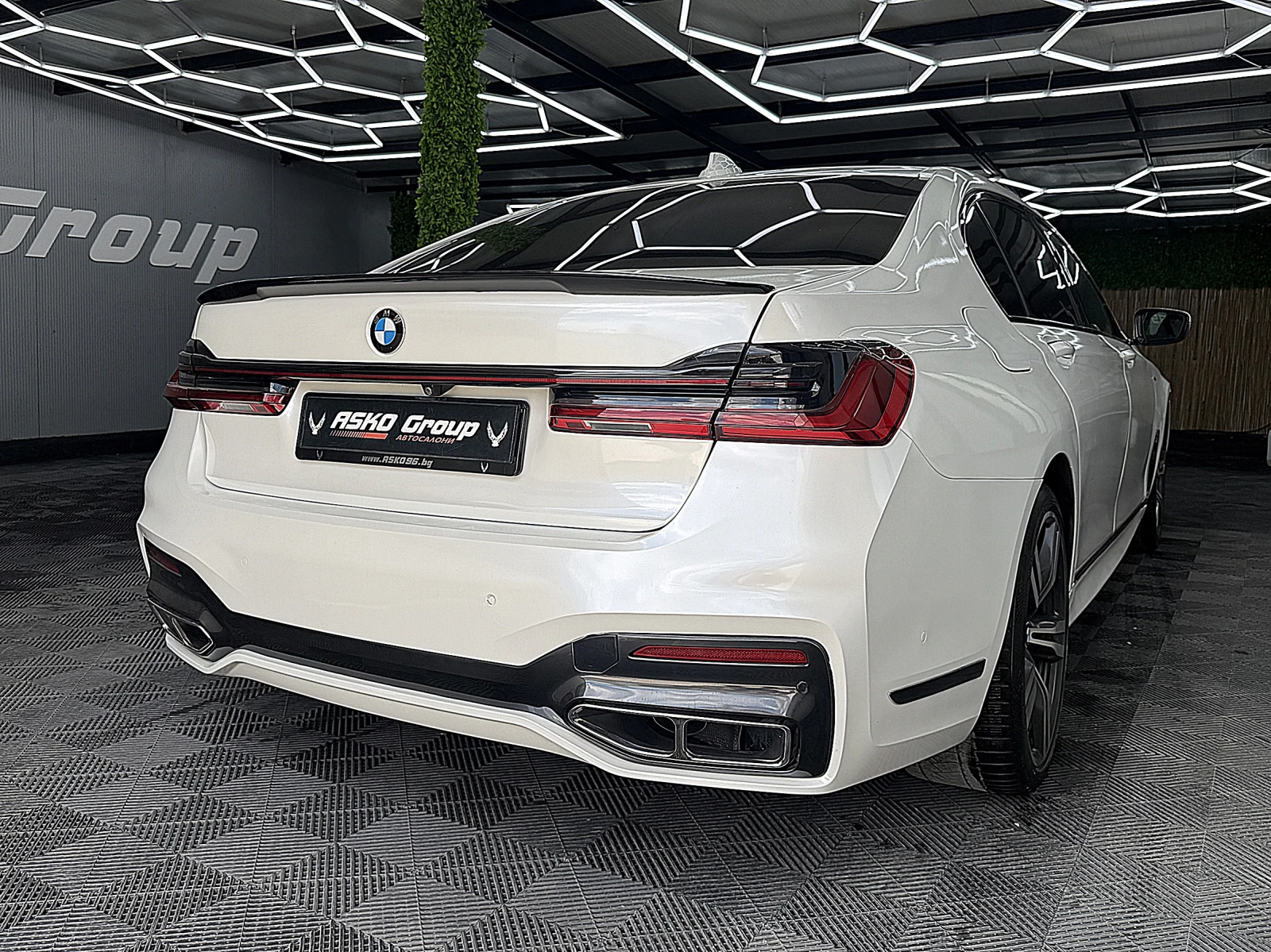 BMW 730 M-Paket/Long/PANORAMA/2xTV/БИЗНЕС КЛАС/ЛИЗИНГ, снимка 6 - Автомобили и джипове - 54937991