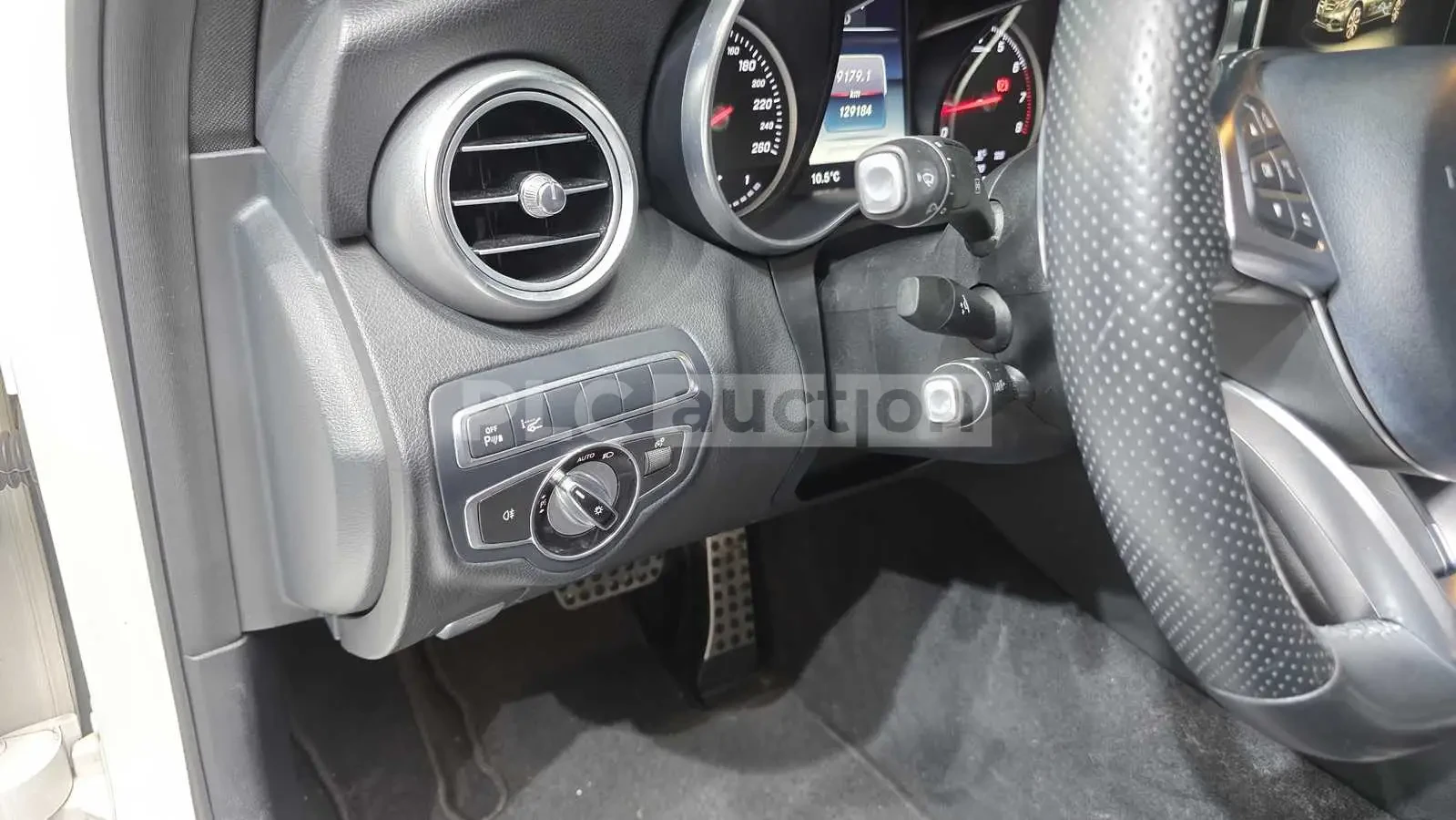 Mercedes-Benz C 200 4MATIC HEAD UP#УНИКАТ# !FULL! PANO, снимка 13 - Автомобили и джипове - 55089053