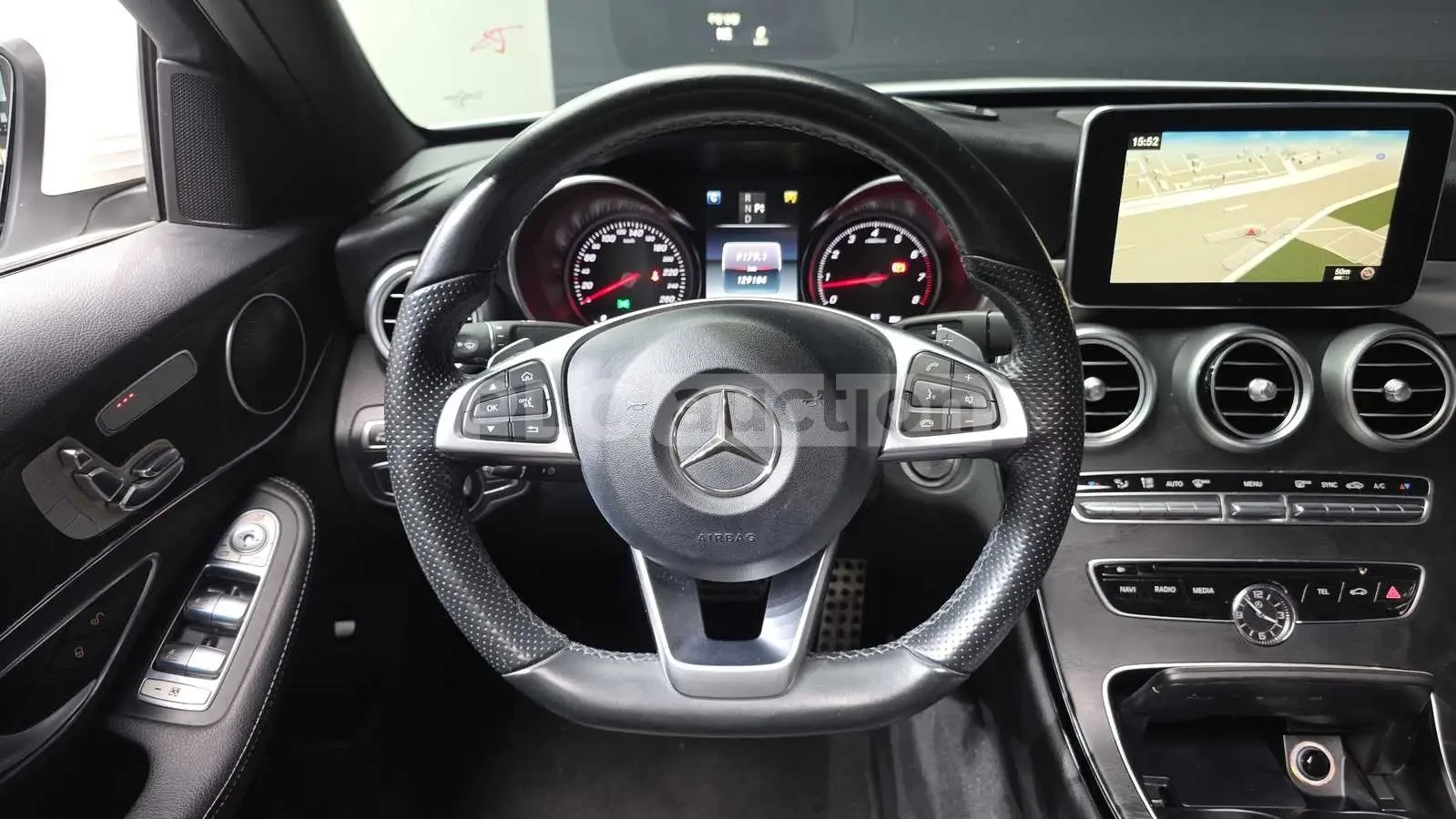 Mercedes-Benz C 200 4MATIC HEAD UP#УНИКАТ# !FULL! PANO, снимка 11 - Автомобили и джипове - 55089053