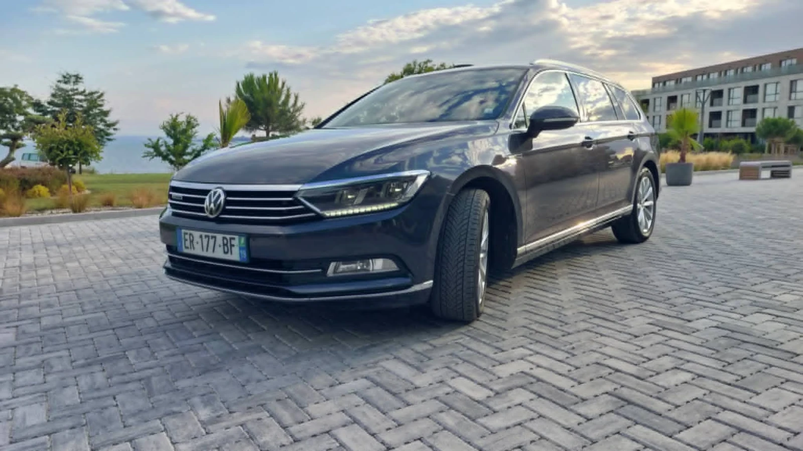 VW Passat, снимка 2 - Автомобили и джипове - 55234323