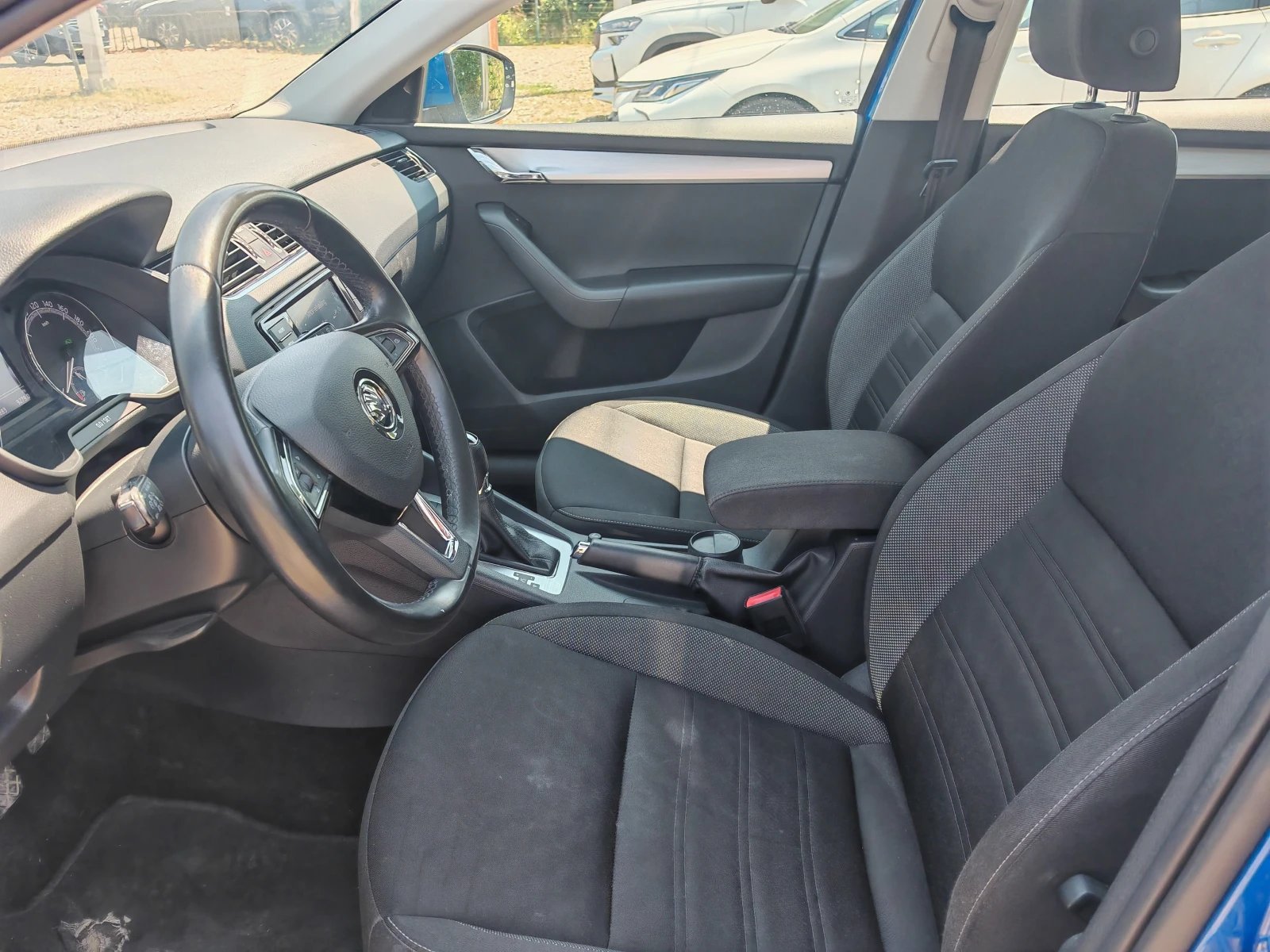 Skoda Octavia 1.5TSI DSG | Mobile.bg � ����������� 10