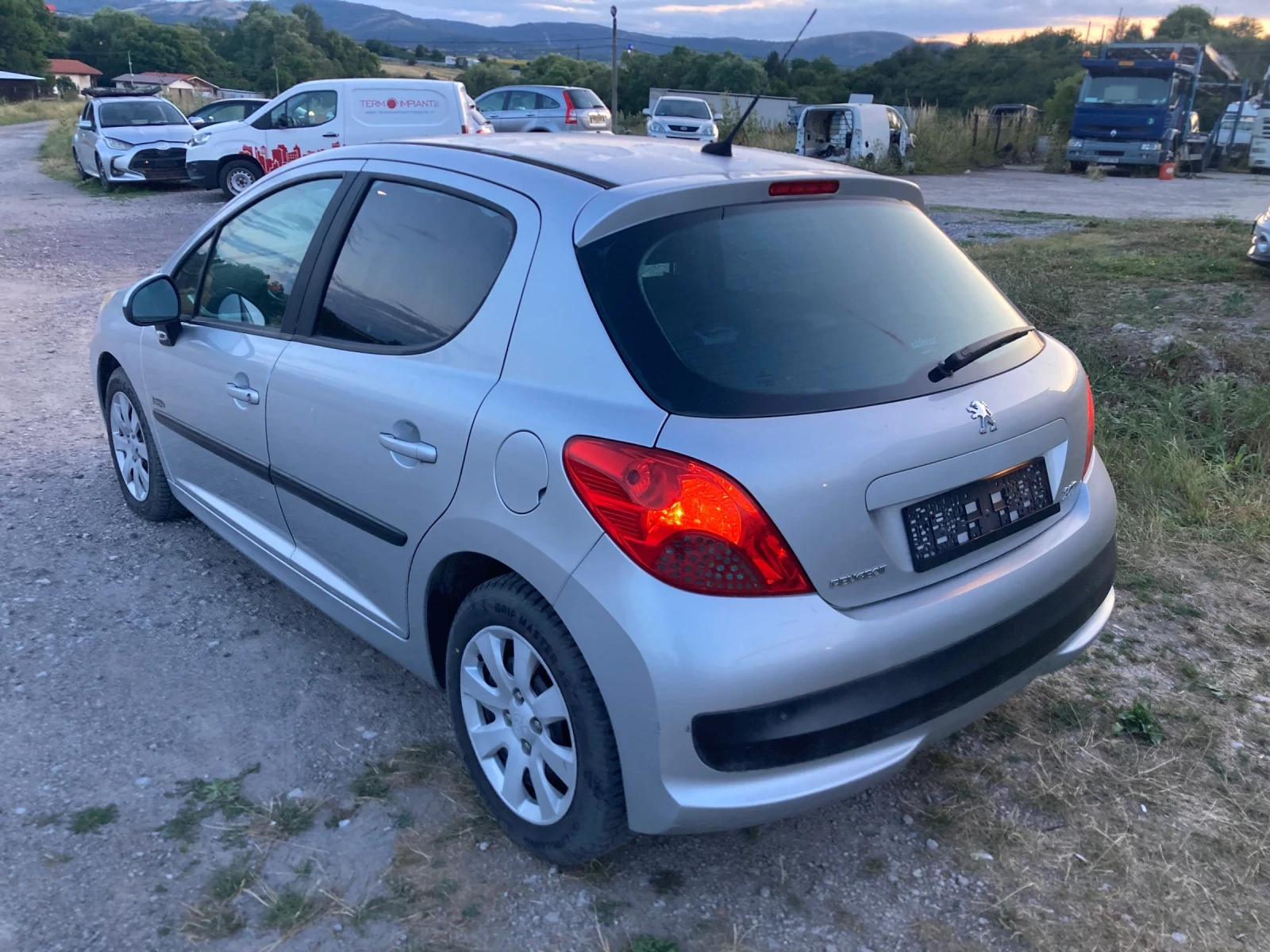 Peugeot 207 1.4 HDI 68ks Klima za 4asti | Mobile.bg � ����������� 4