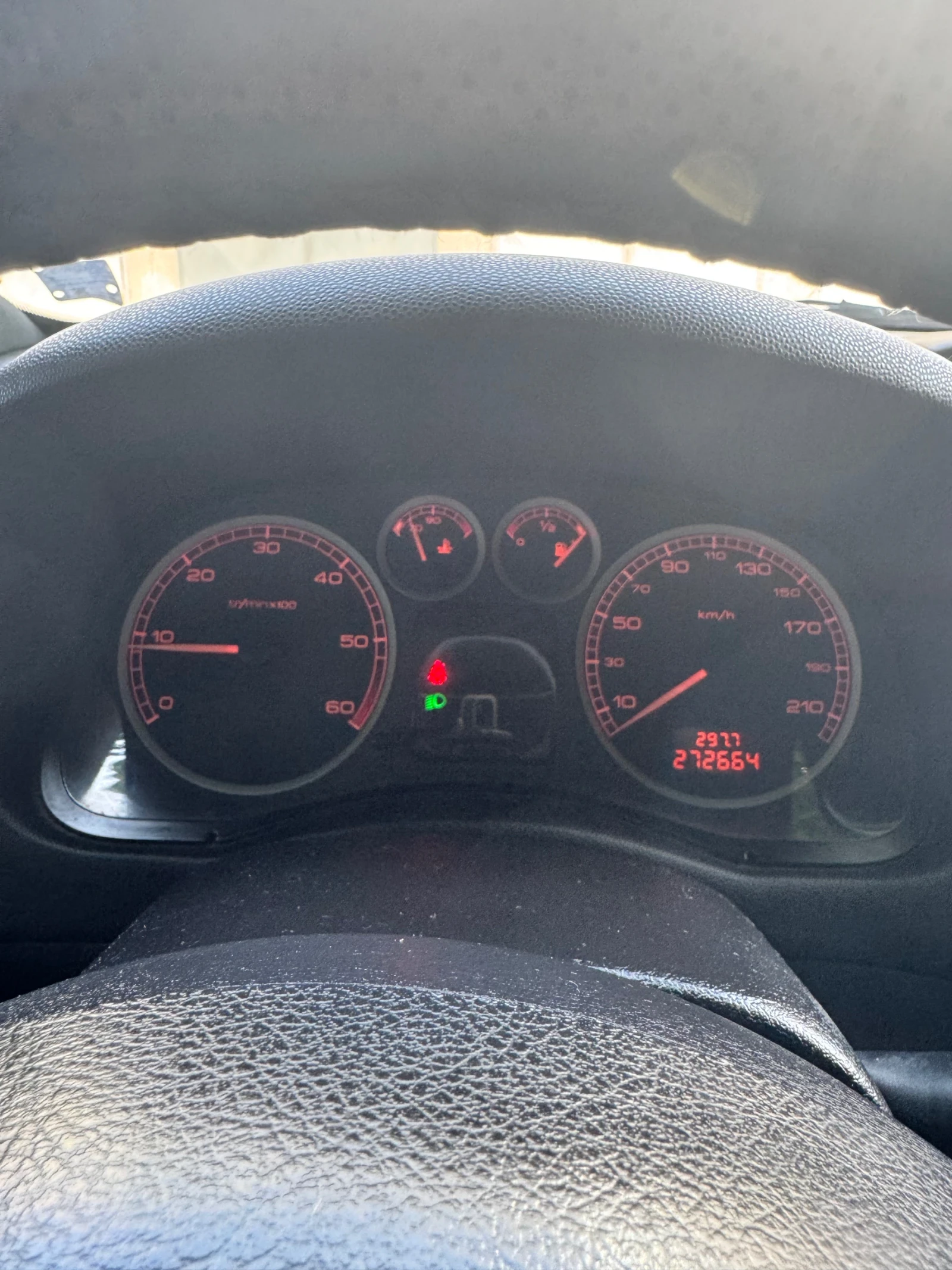 Peugeot 307 2.0 HDI 107 к.с., снимка 11 - Автомобили и джипове - 56139229