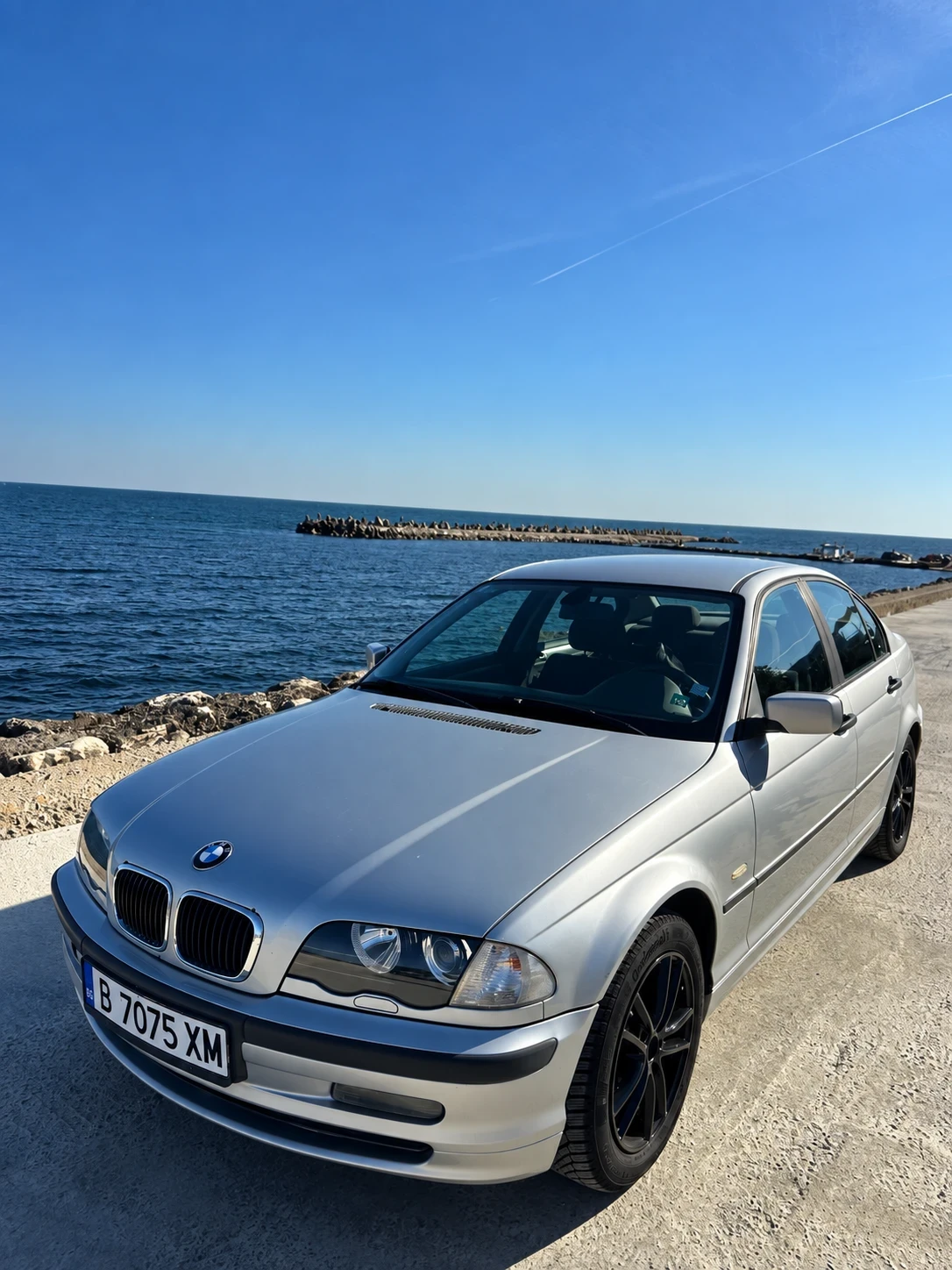 BMW 320, снимка 2 - Автомобили и джипове - 56395731